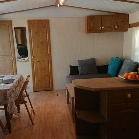 Mobile Home In Frejus, South Of France Extérieur photo