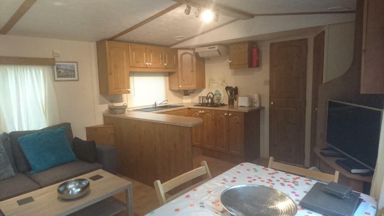 Mobile Home In Frejus, South Of France Extérieur photo